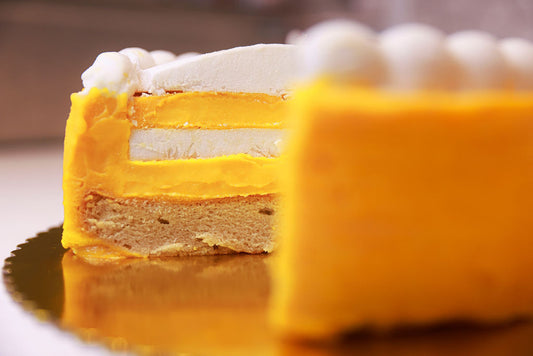 Vegan Mango Coconut Cake 8"